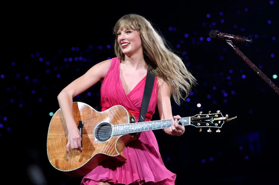 Taylor Swift Debuts “The Tortured Poets Department” Live in Lisbon