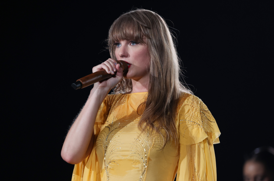 Taylor Swift’s Emotional Rollercoaster: From Celebration to Melancholy in Stockholm!