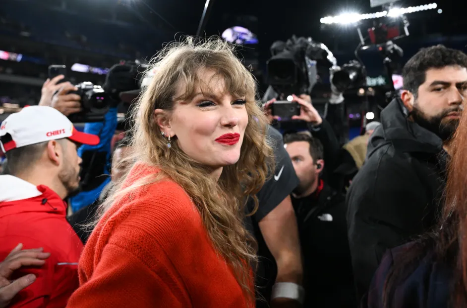 Patrick Mahomes Shares How Taylor Swift Has Been Helping the Chiefs